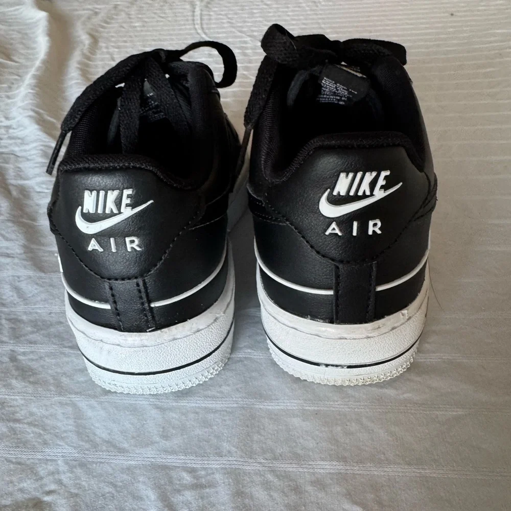 Nike Air Force 1 Size 4.5 Youth Boys Kids